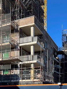 AKA_098_CustomHouse_site_02